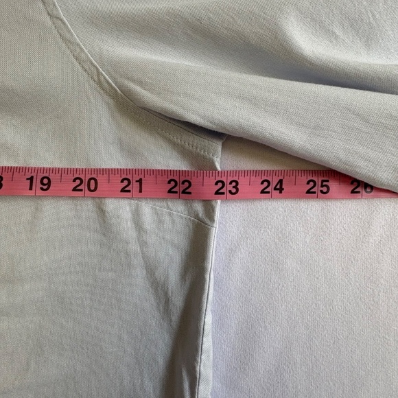 Levi’s The Classic Shirt, Button Up, Long Sleeves, White/Light Gray, Large NWT - Picture 9 of 16